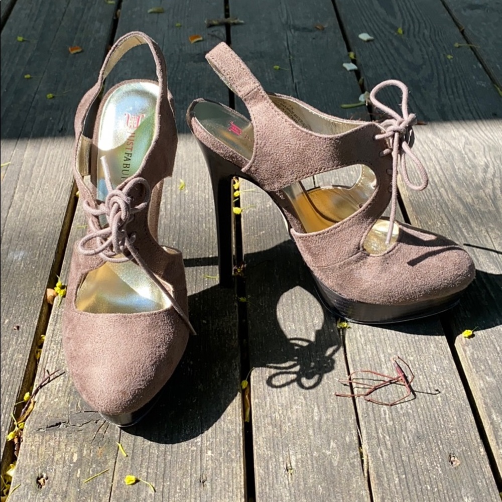 Women’s JustFab tie up heels